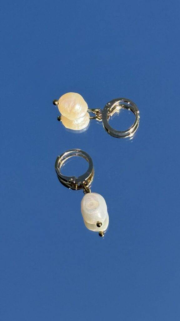 Maison Mallow - Boucles d'Oreilles Astrée - plaqué or et perles d'eau douce