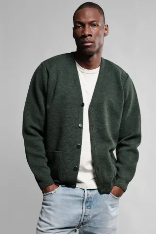 Cardigan Youri – Vert forêt par la marque Nitto Knitwear Nitto Knitwear - Cardigan Youri – Vert forêt