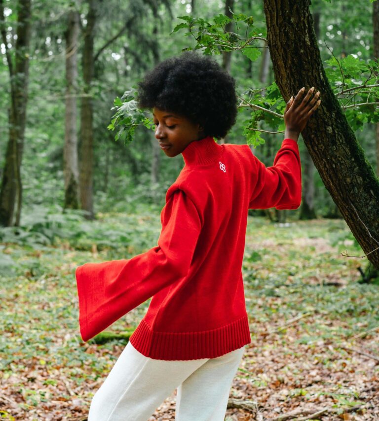 Divine Harmonie - Pull Col Montant Chakra Racine en Laine Mérinos – XL / Rouge