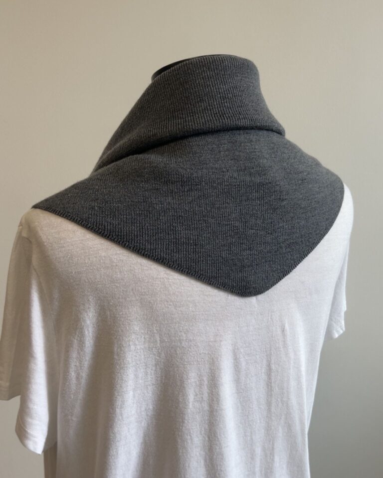 Tricots Jean Marc - Écharpe Triangle Enza - Gris chiné – Taille Unique