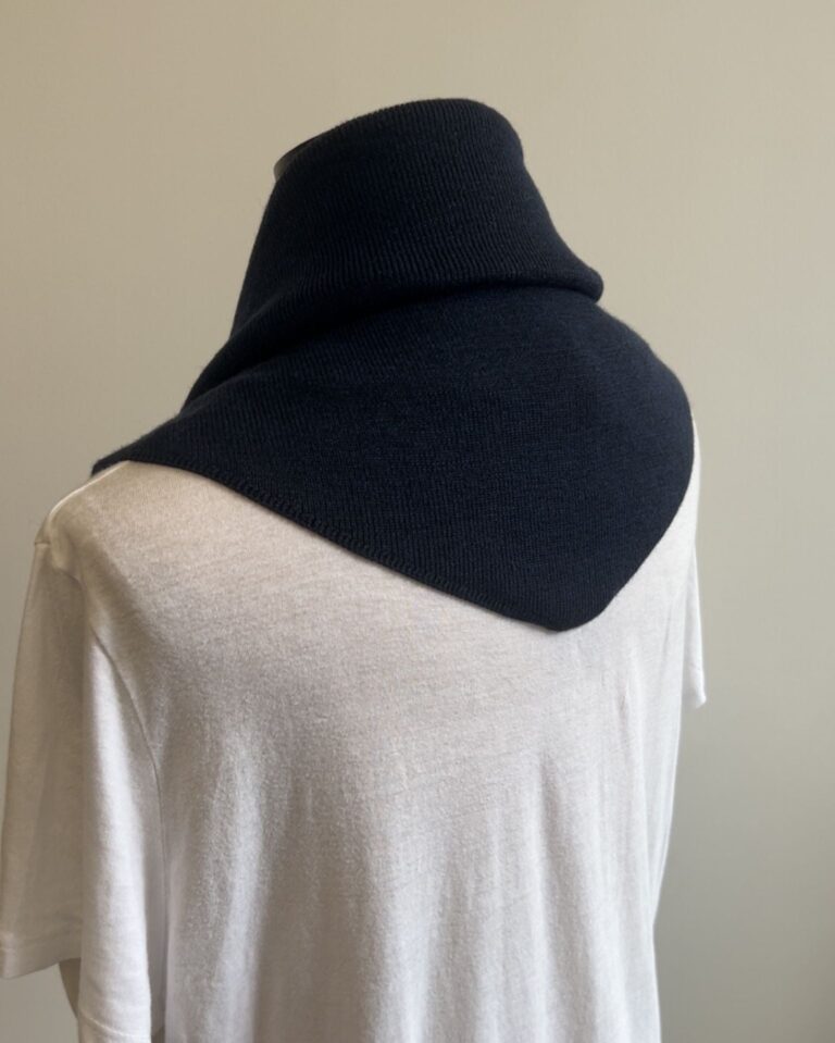 Tricots Jean Marc - Écharpe Triangle Enza - Marine – Taille Unique