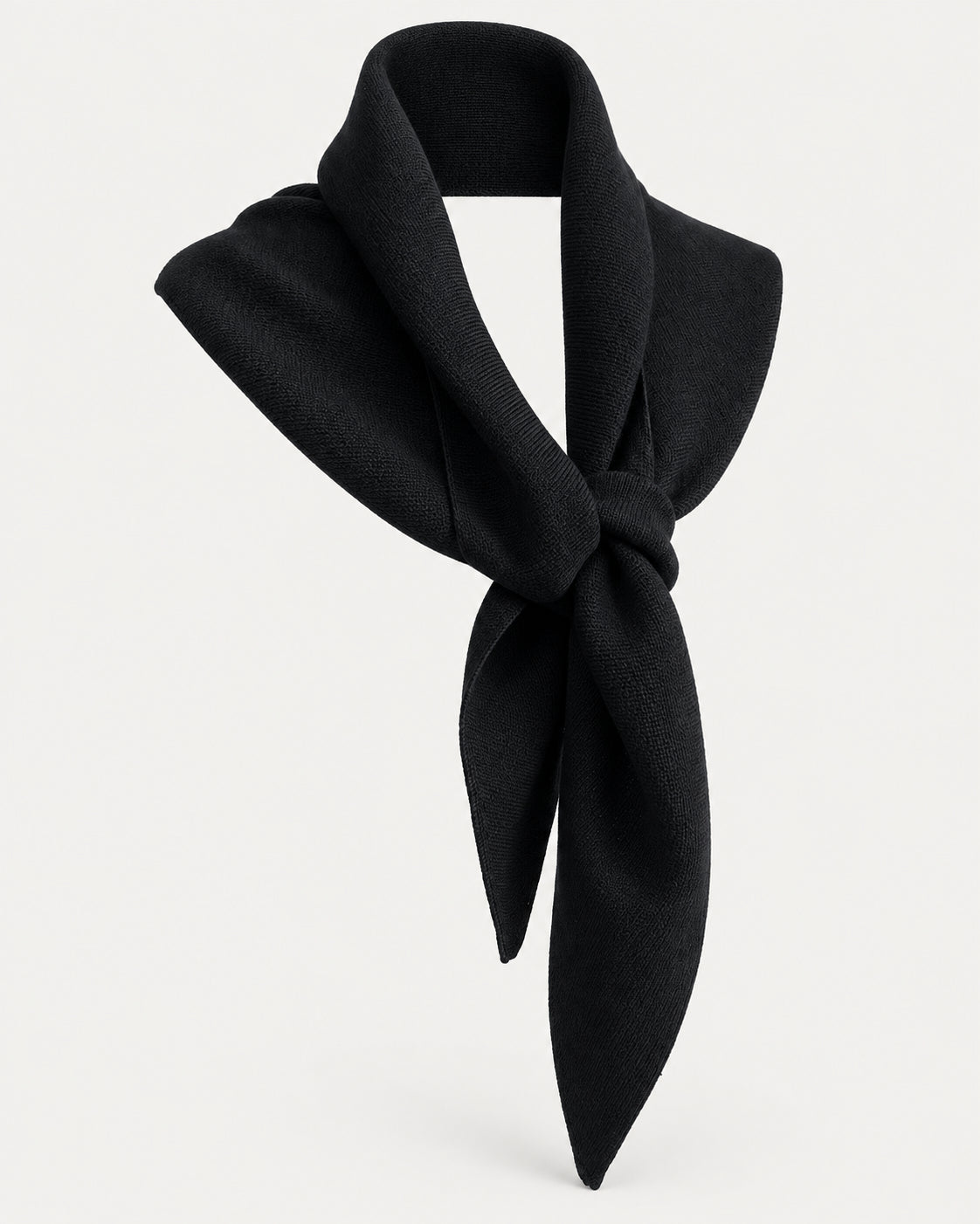 ENZA FOULARD NOIR FACE Tricots Jean Marc - Écharpe Triangle Enza - Noir – Taille Unique