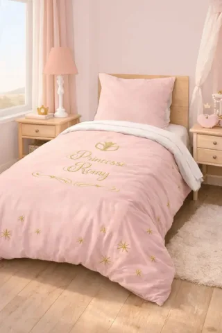Elegante housse de couette 100% personnalisable d’une jolie princesse par la marque L’Atelier BABY’SPHERE L’Atelier BABY’SPHERE - Elegante housse de couette 100% personnalisable d’une jolie princesse