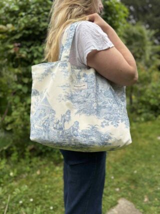 MAISON MALLOW - Sac Cabas Medium en Toile de Jouy Bleue