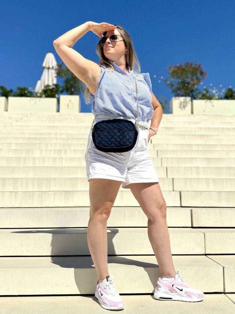 Maison Mallow - Sac à bandoulière bleu à chaîne dorée Constance