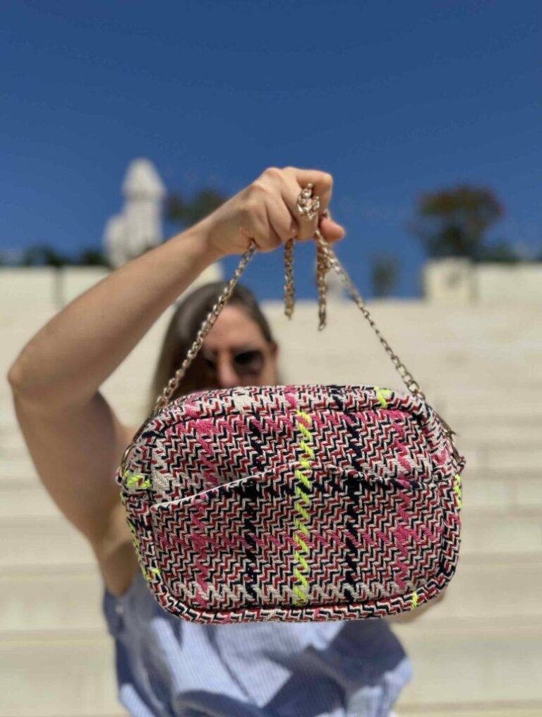 Maison Mallow - Sac à bandoulière tweed rose à chaîne dorée Constance