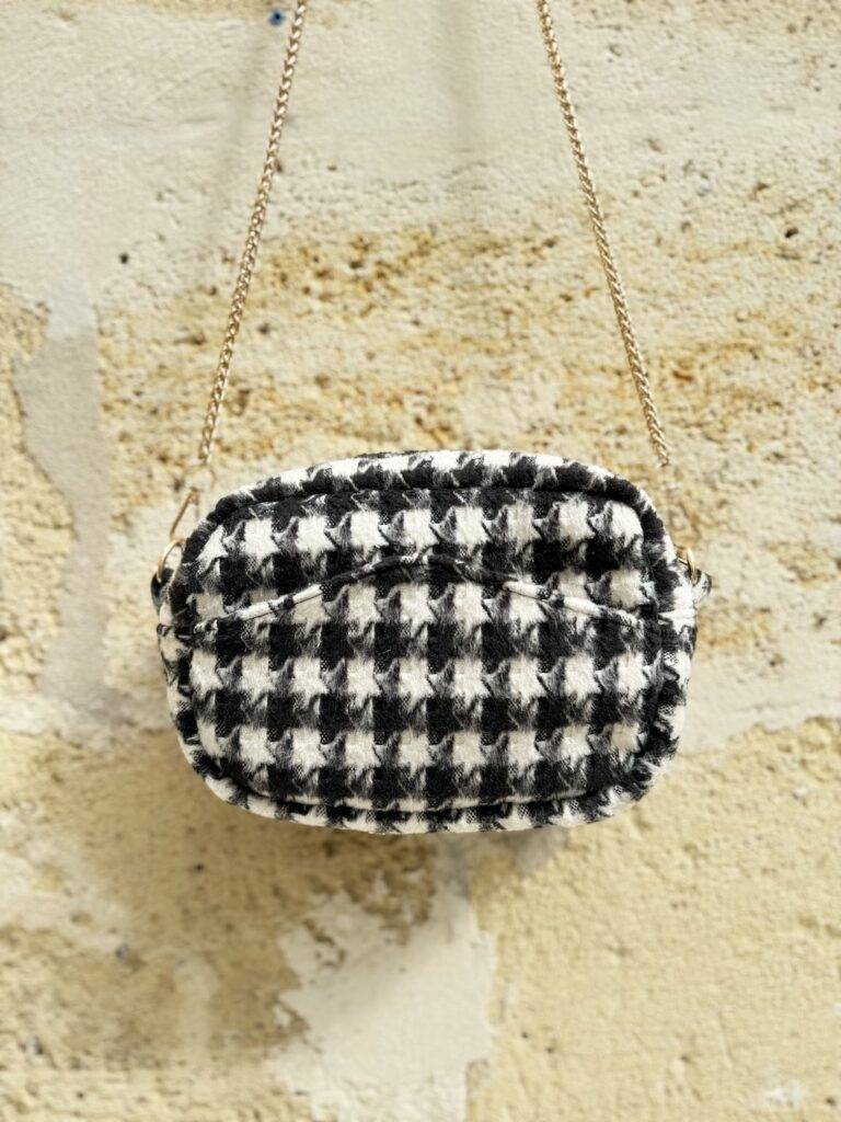 Maison Mallow - Sac à bandoulière Noir et Blanc Pied de Poule Constance – Chaîne en métal doré