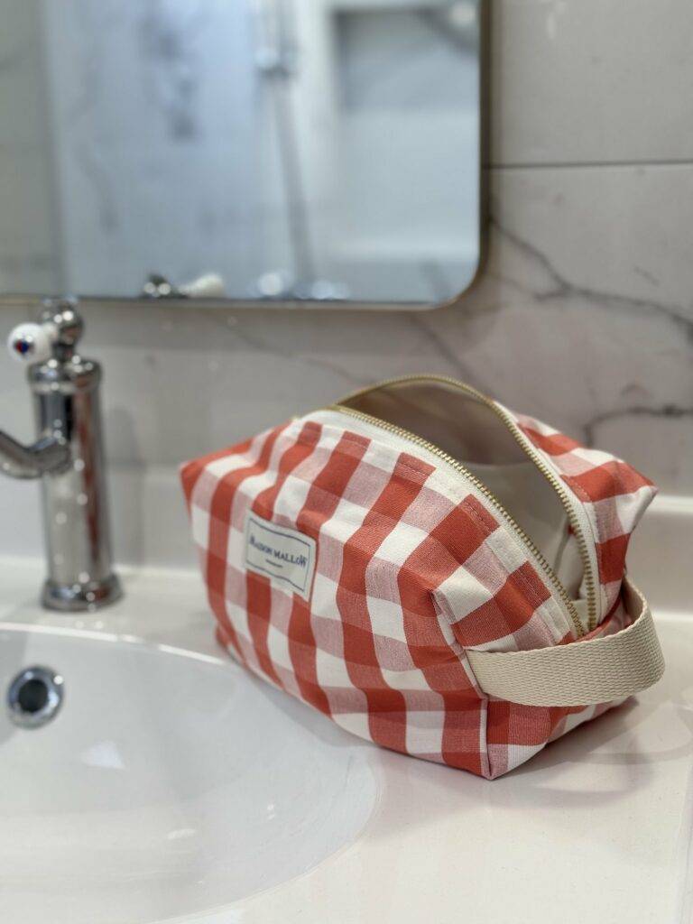 Maison Mallow - Trousse de Toilette à carreaux rouges