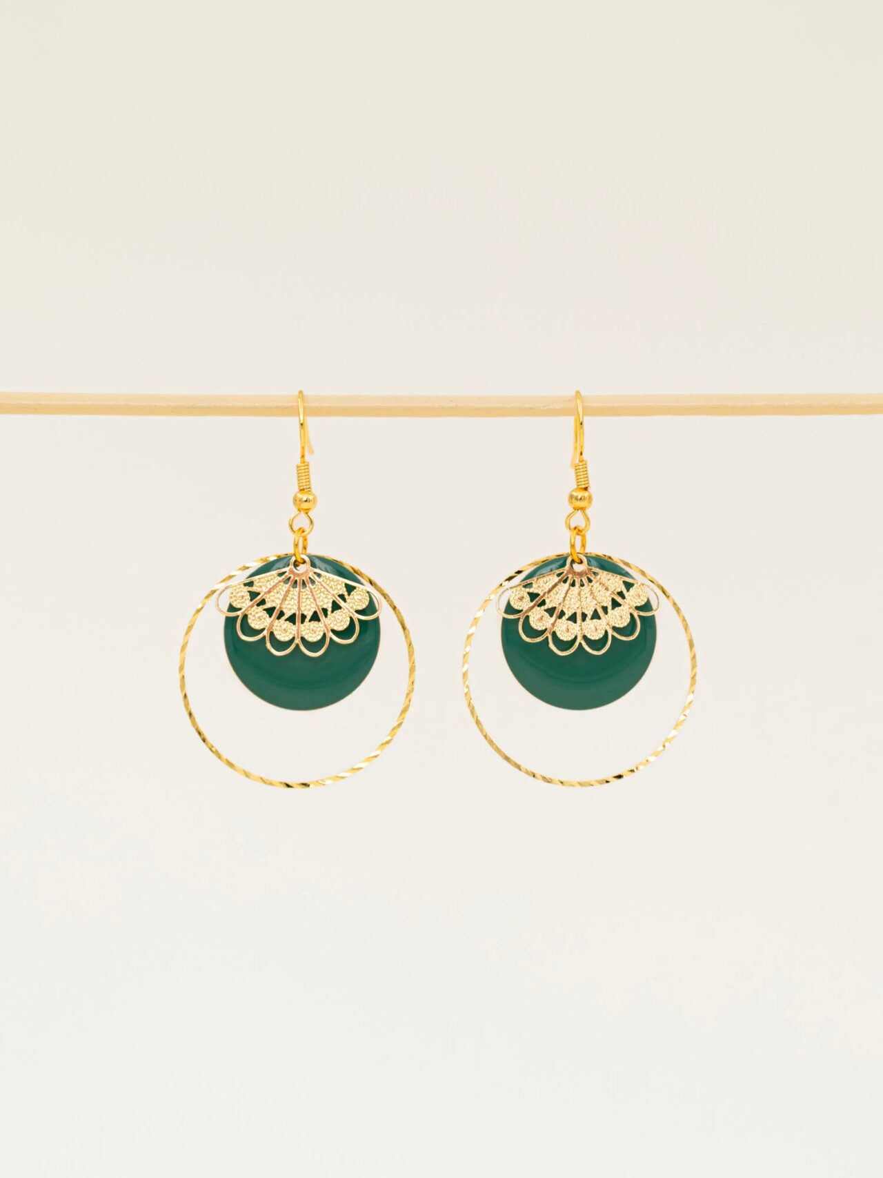 LILIBELLULE boucles doreilles fond creme 79 3918d9b5 02d3 4fde a6c6 c9a4aa1ddb41 lili-bellule - ATLANTA – Vert / Or