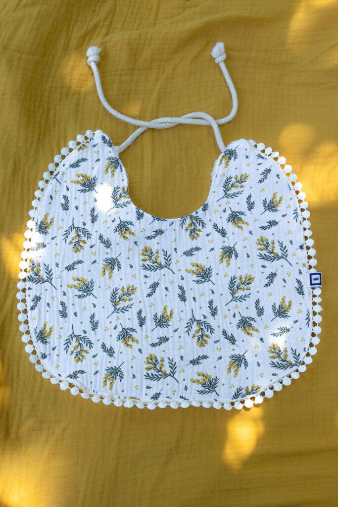 Maison Mallow - Bavoirs à motifs Maison Mallow – Fleurs Bleues