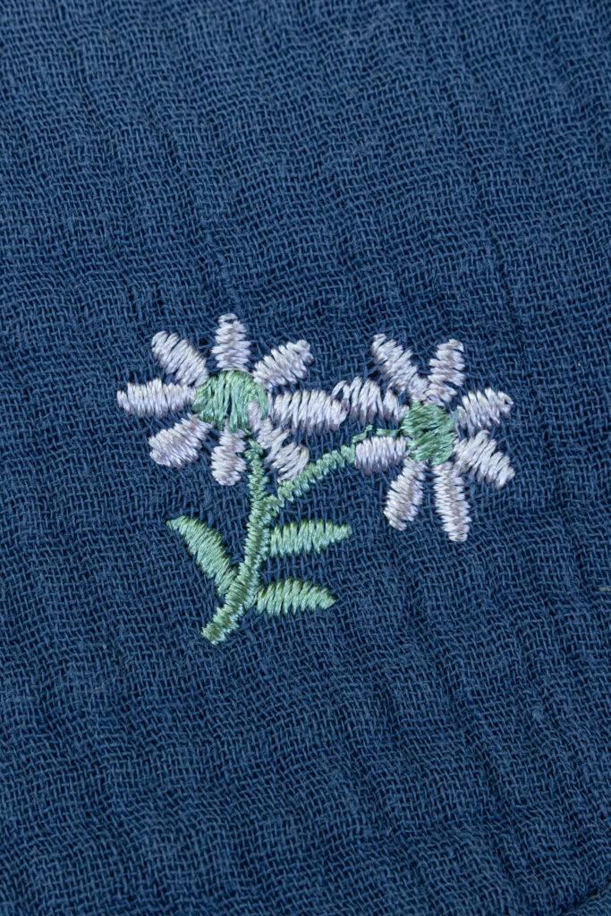 Maison Mallow - Bavoirs à motifs Maison Mallow – Fleurs Bleues