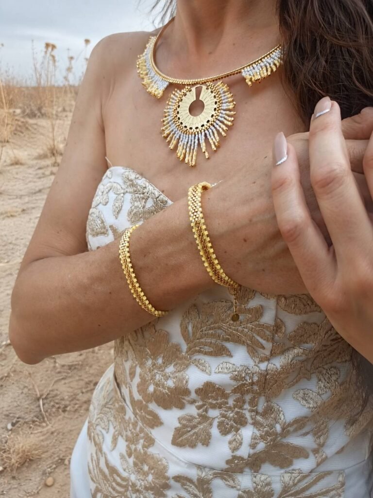 MIRAH BRA 2 768x1024 1 Valdyria - Bracelet Mira Helia