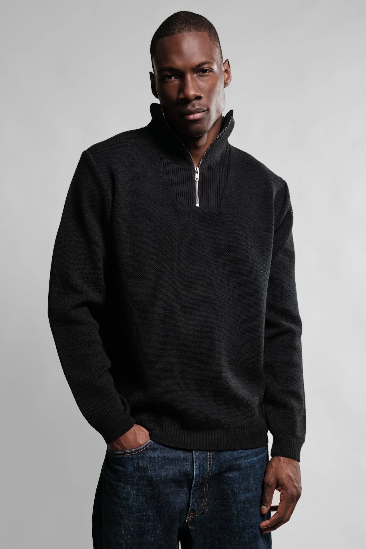 PULL COL CAMIONNEUR NOIR YOURI LAINE MERINOS 2 Nitto Knitwear - Pull Camionneur Youri - Noir – M