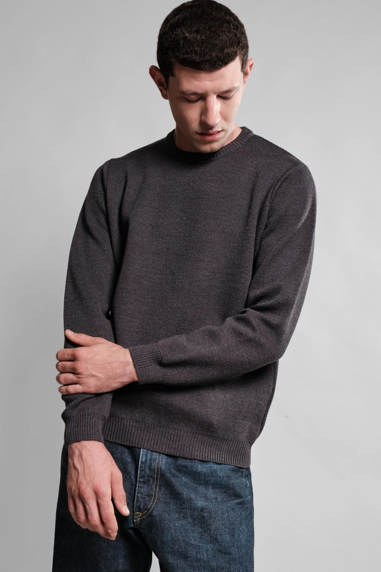 PULL COL ROND ANTHRACITE YOURI LAINE MERINOS 2 Nitto Knitwear - Pull Col Rond Youri - Anthracite – XXL