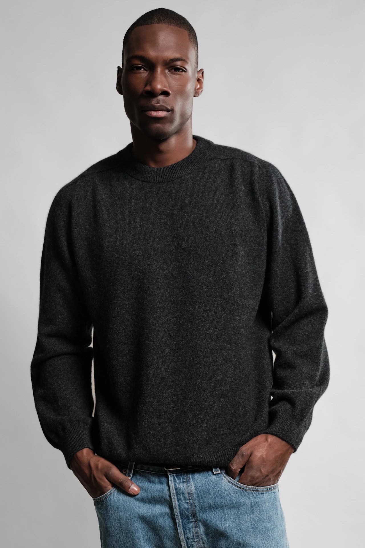 PULL COL ROND ARMEN CHARCOAL 1 Nitto Knitwear - Pull Col Rond Armen - Charcoal – L