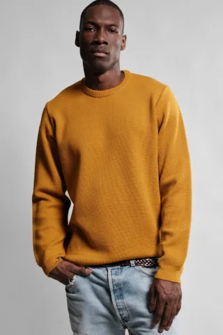 Pull Col Rond Youri – Ocre par la marque Nitto Knitwear Nitto Knitwear - Pull Col Rond Youri – Ocre