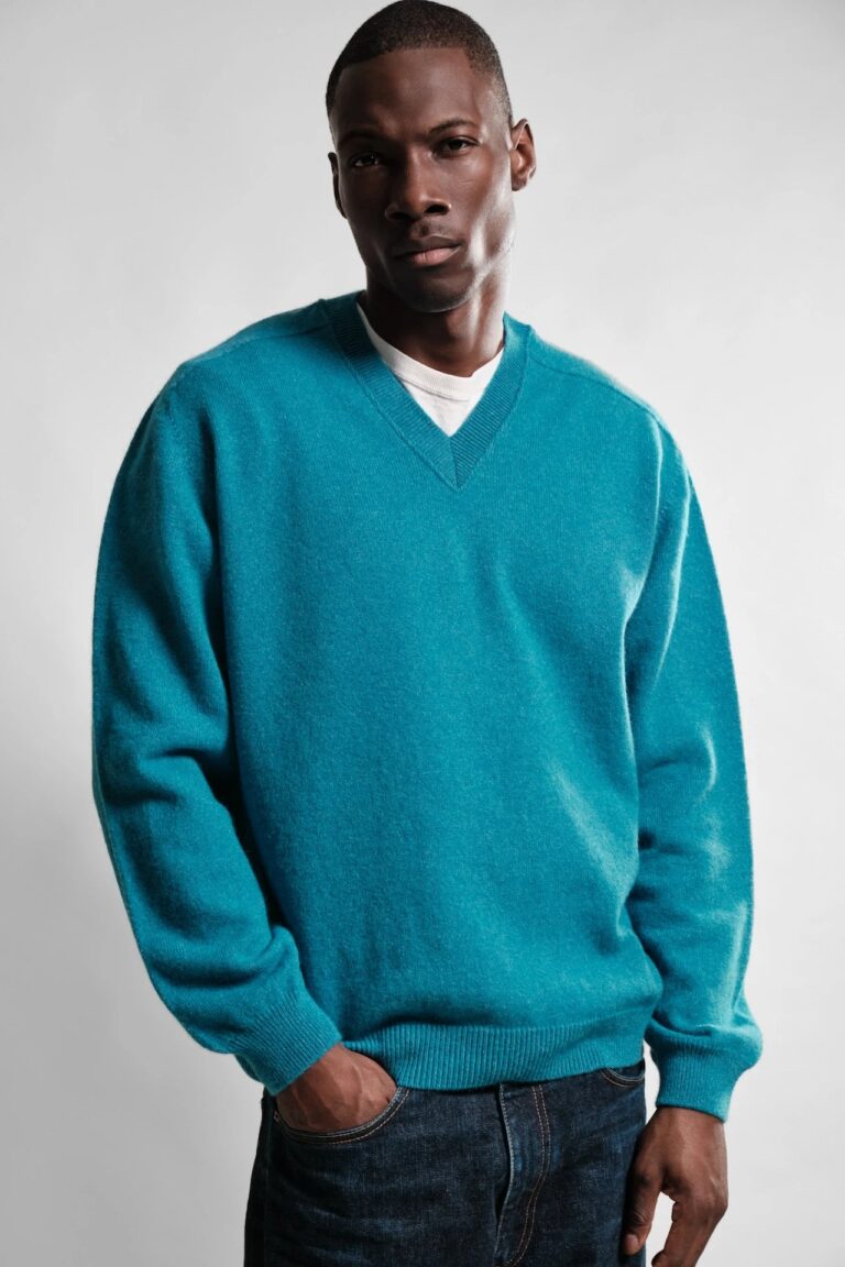 Nitto Knitwear - Pull Col V Armen - Bondi Blue – XL