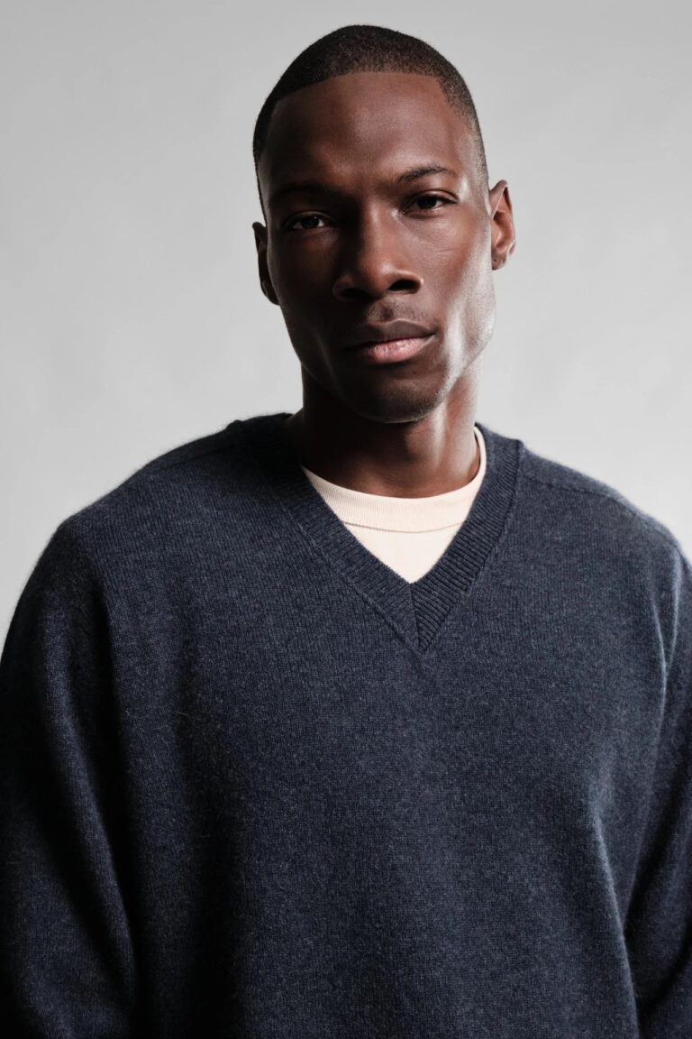 Nitto Knitwear - Pull Col V Armen - Navy Mix – XL