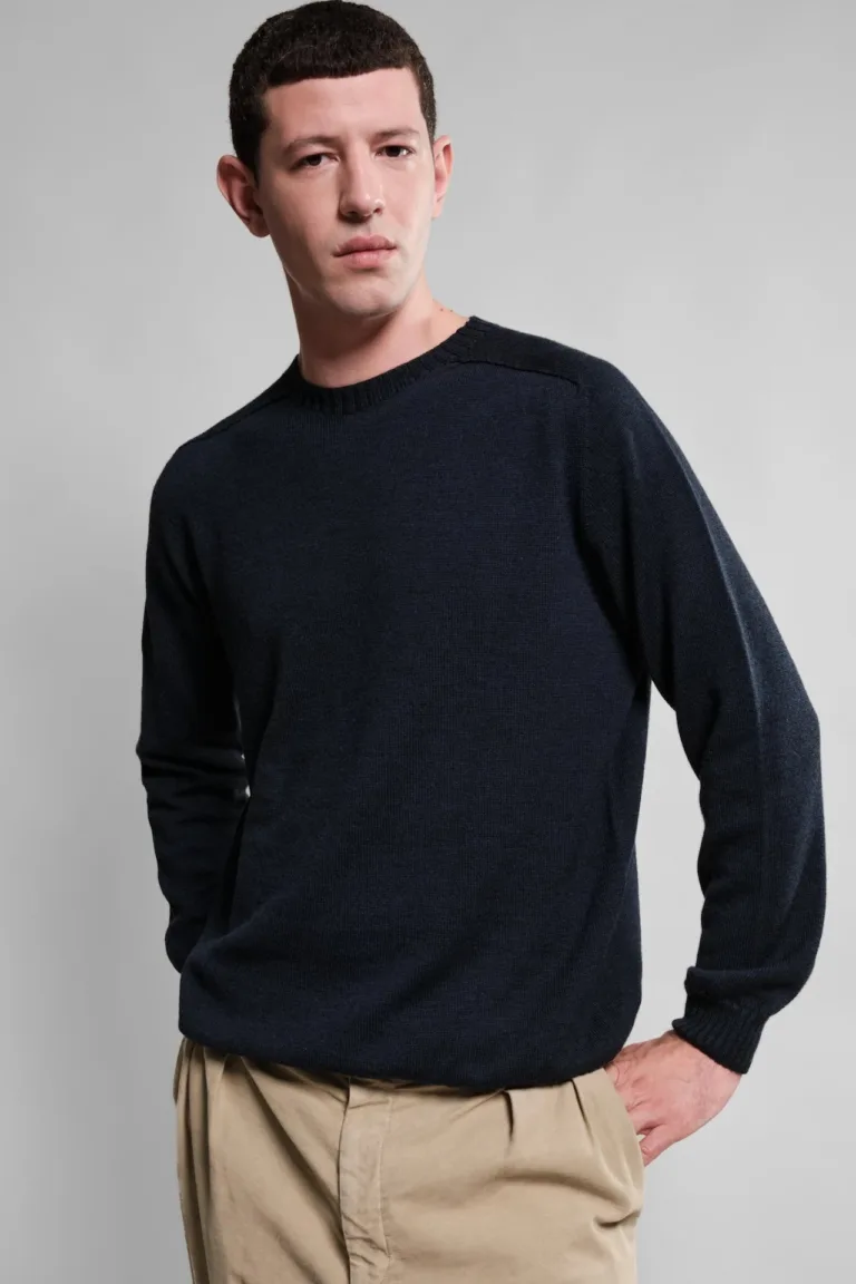 PULL LAINE MERINOS COL ROND MARINE ARIS 1 Nitto Knitwear - Pull Col Rond Aris - Marine – XXL