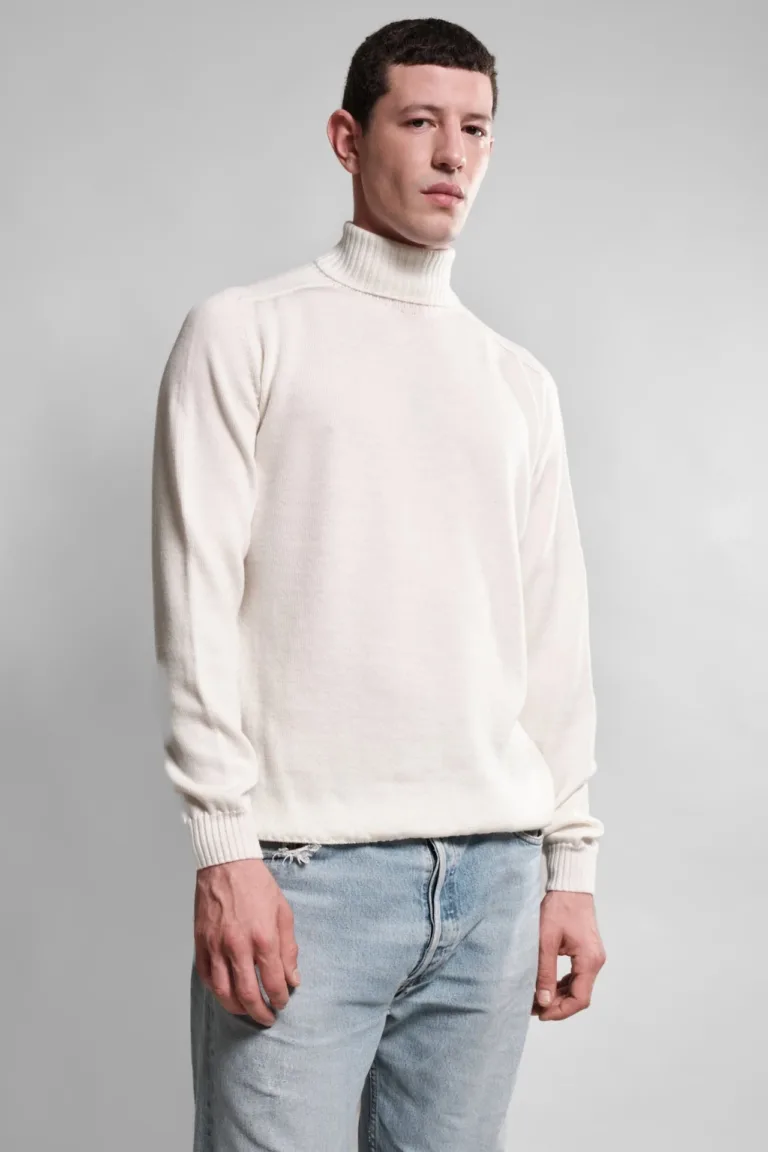 PULL LAINE MERINOS COL ROULE ECRU ARIS 1 Nitto Knitwear - Pull Col Roulé Aris - Écru – XL