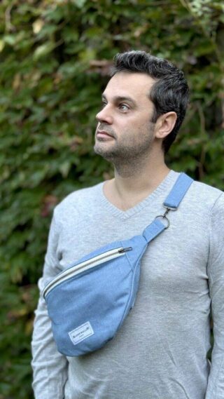 Sac banane jean bleu clair par la marque MAISON MALLOW MAISON MALLOW - Sac banane jean bleu clair