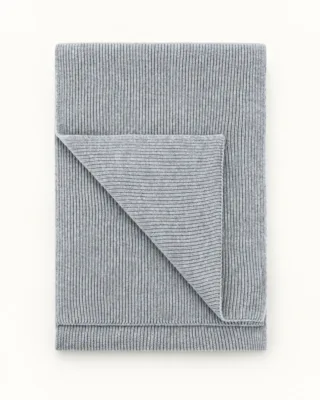 Écharpe Tsoliné – Quartz par la marque Tricots Jean Marc Tricots Jean Marc - Écharpe Tsoliné – Quartz