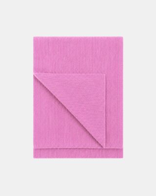 Écharpe Tsoliné – Rose Fondant par la marque Tricots Jean Marc Tricots Jean Marc - Écharpe Tsoliné – Rose Fondant