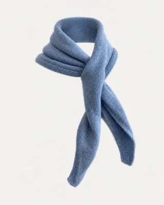Foulard Tsoliné – Bleu Harbour par la marque Tricots Jean Marc Tricots Jean Marc - Foulard Tsoliné – Bleu Harbour