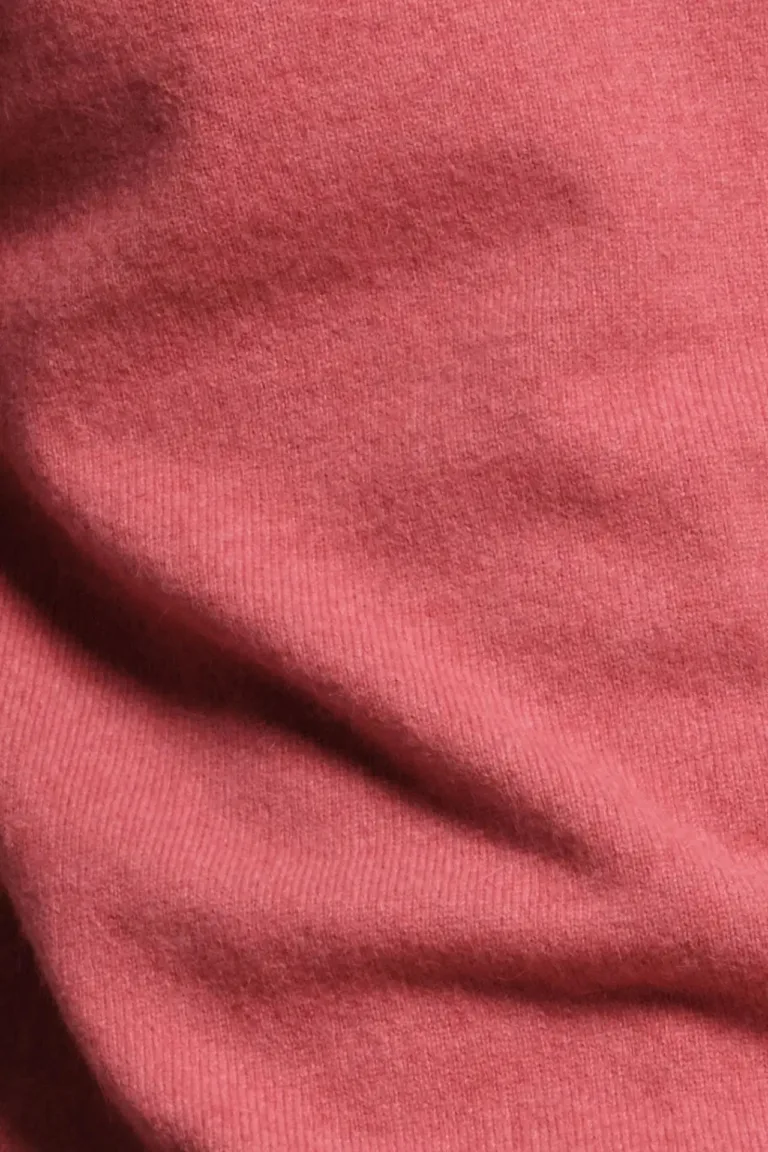 Nitto Knitwear - Pull Col V Armen - Rose Lipstick – XL