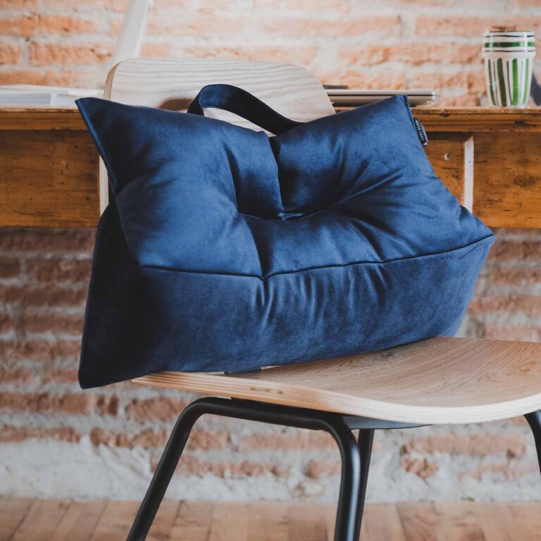 Cosy Club - Coussin lombaire · LEANDRO Bleu nuit