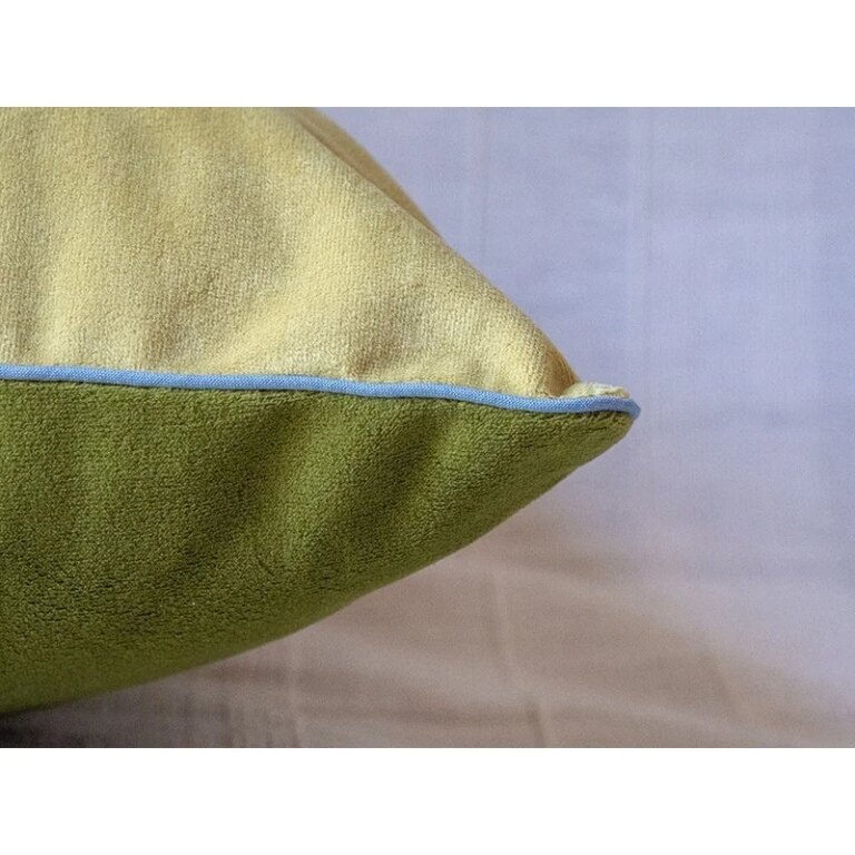Fleur de Soleil - Coussin velours vert uni – 25x45 cm