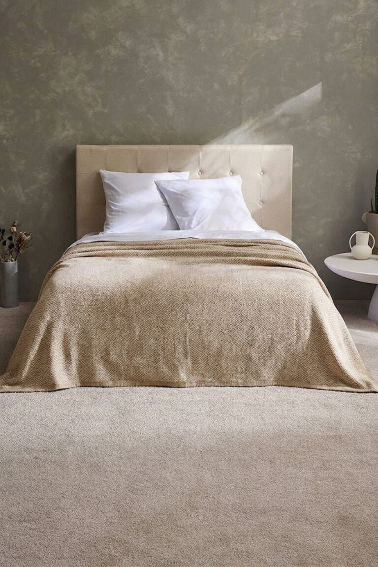 Maison-solfin - Couverture en laine d'agneau - BEIGE MUSCADE – 180/240