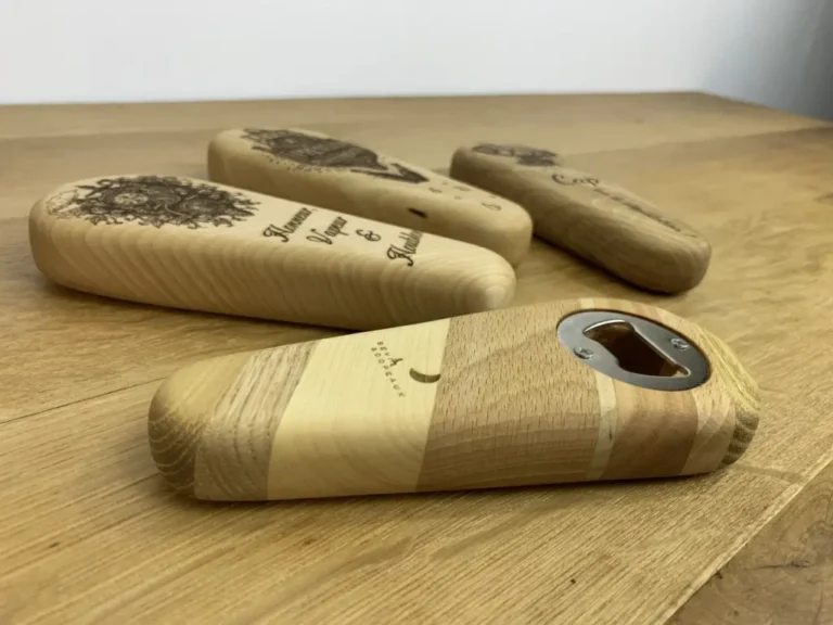 Sève et Copeaux - Décapsuleur avec gravure originale à choisir parmi 19 modèles