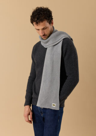 Echarpe Penseur Gris Clair par la marque Montlimart Montlimart - Echarpe Penseur Gris Clair