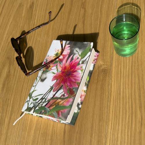 MARON BOUILLIE - Couvre livre Fleurs - Dahlia cultivé
