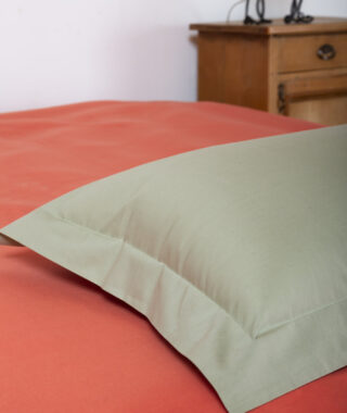 Taie d’oreiller en 60×60 – coton bio par la marque Ardelaine Ardelaine - Taie d’oreiller en 60×60 – coton bio