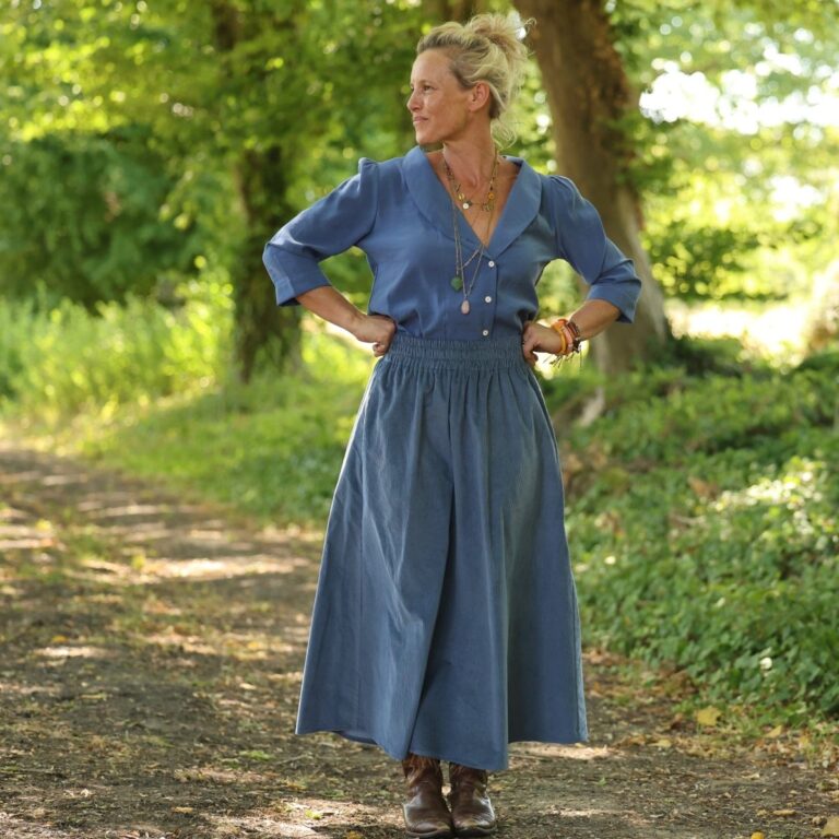 Quintessence - Jupe Tao — Velours côtelé bleu doux – XXXL