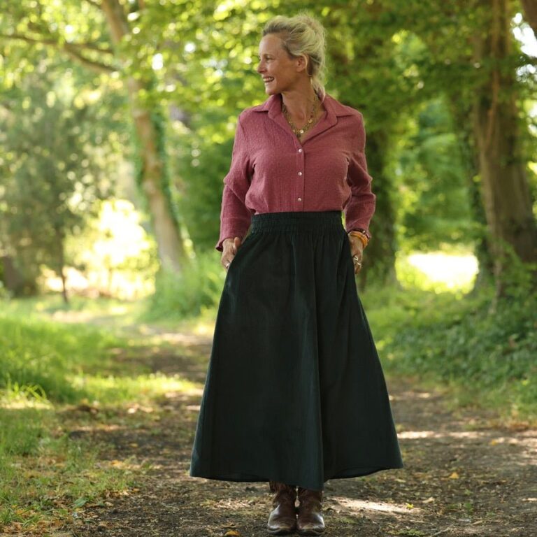 jupe tao velours cotele vert anglais 5959712 Quintessence - Jupe Tao — Velours côtelé vert anglais – XXXL
