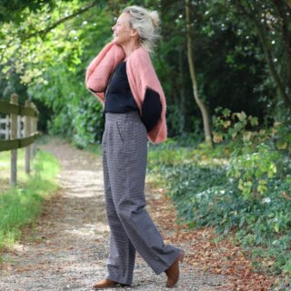 Quintessence - Le Pantalon Cocoon Louis — flanelle douce à carreaux noir ficelle