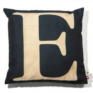 Maron Bouillie - Housse de coussin alphabet lettre E