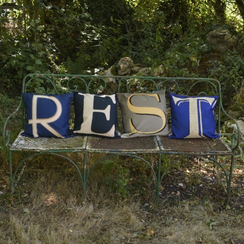 MARON BOUILLIE - Housse de coussin alphabet lettre T