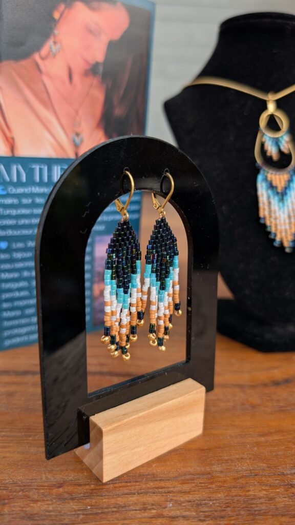 Valdyria - Mini Boucles d’Oreilles Nilyra Maria Marine