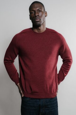 Pull Col Rond Aris – Rouge Chiné par la marque Nitto Knitwear Nitto Knitwear - Pull Col Rond Aris – Rouge Chiné