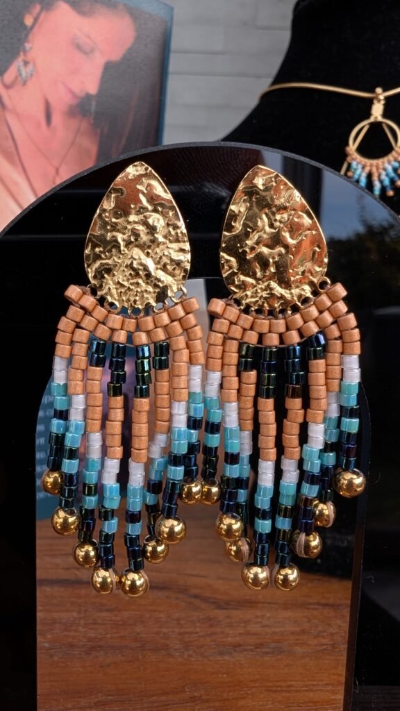 petites boucles oreilles nilyra maria bronze 3 576x1024 1 Valdyria - Petites Boucles d’Oreilles Nilyra Maria Bronze
