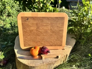 Planche à découper en bois de bout 33,5×26,7×4,7cm par la marque Sève et Copeaux Sève et Copeaux - Planche à découper en bois de bout 33,5×26,7×4,7cm
