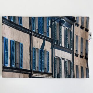 Maron Bouillie - Pochette à livre Paris « Volets Bleus »