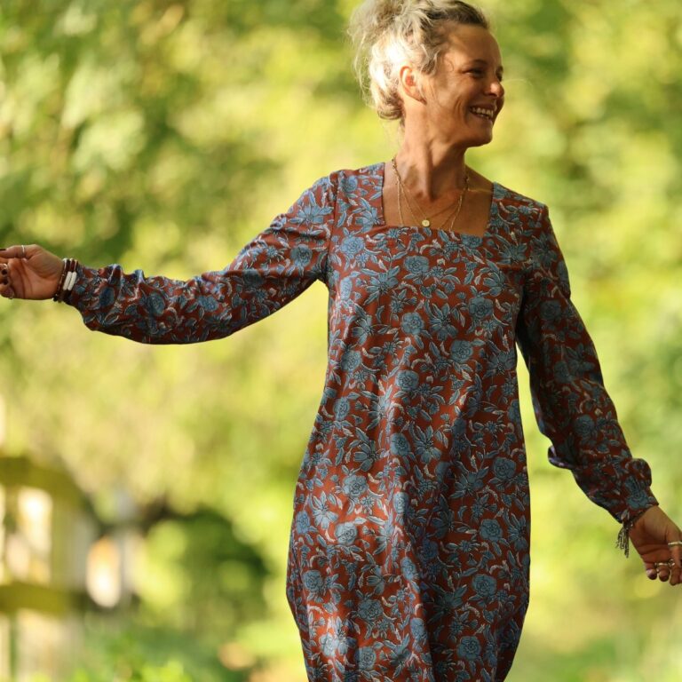 Quintessence - Robe Adélaïde — Coton imprimé Prairie cuivrée – XXL