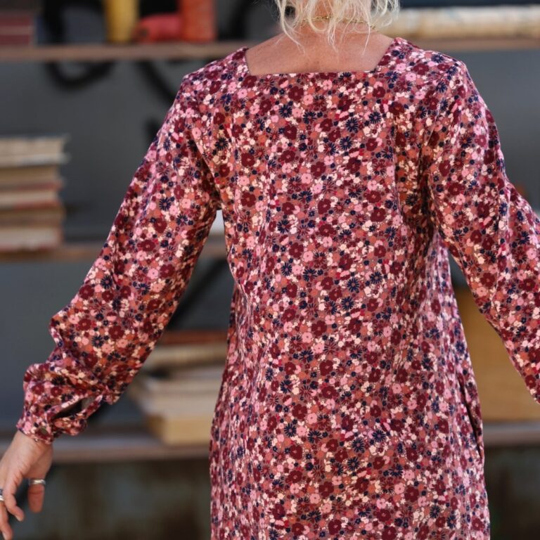 Quintessence - Robe Adélaïde — Velours milleraies terre de rose – XXL