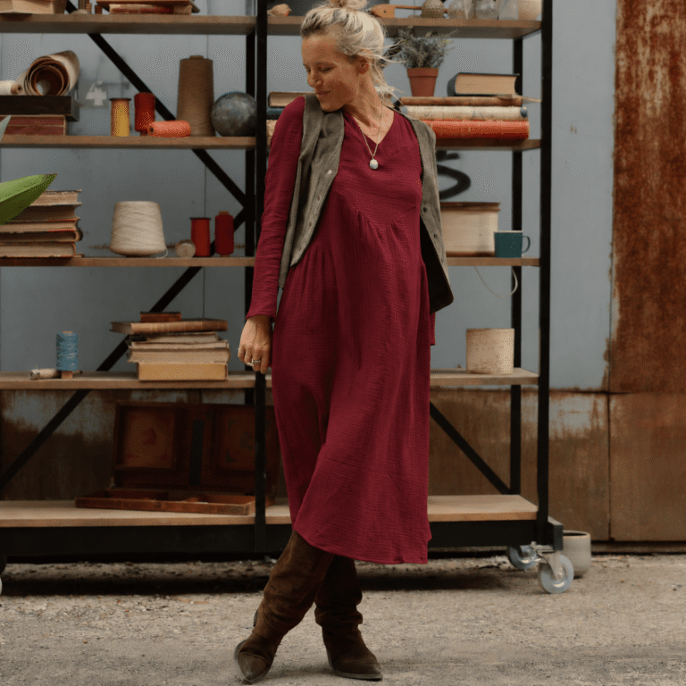 Quintessence - Robe Edmée — Double gaze de coton lie-de-vin – XXL