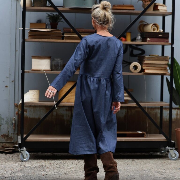 Quintessence - Robe Edmée — Jean de coton bleu – XXL